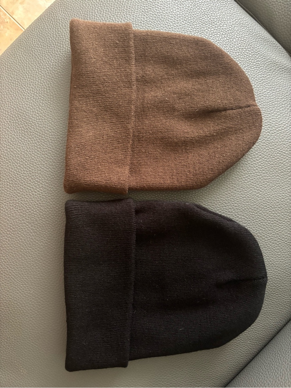 2-Pack Knit Beanie Set in Brown and Black